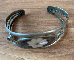 Vintage Mexican Shell Bangle Bracelet 1970s