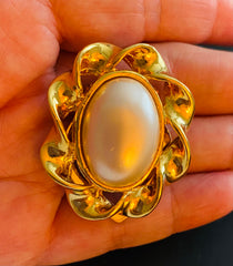 Scarf Clip, Pin, Large Baroque Pearl with Gold Tone Swirling Setting, 1960s Vintage Jewelry
