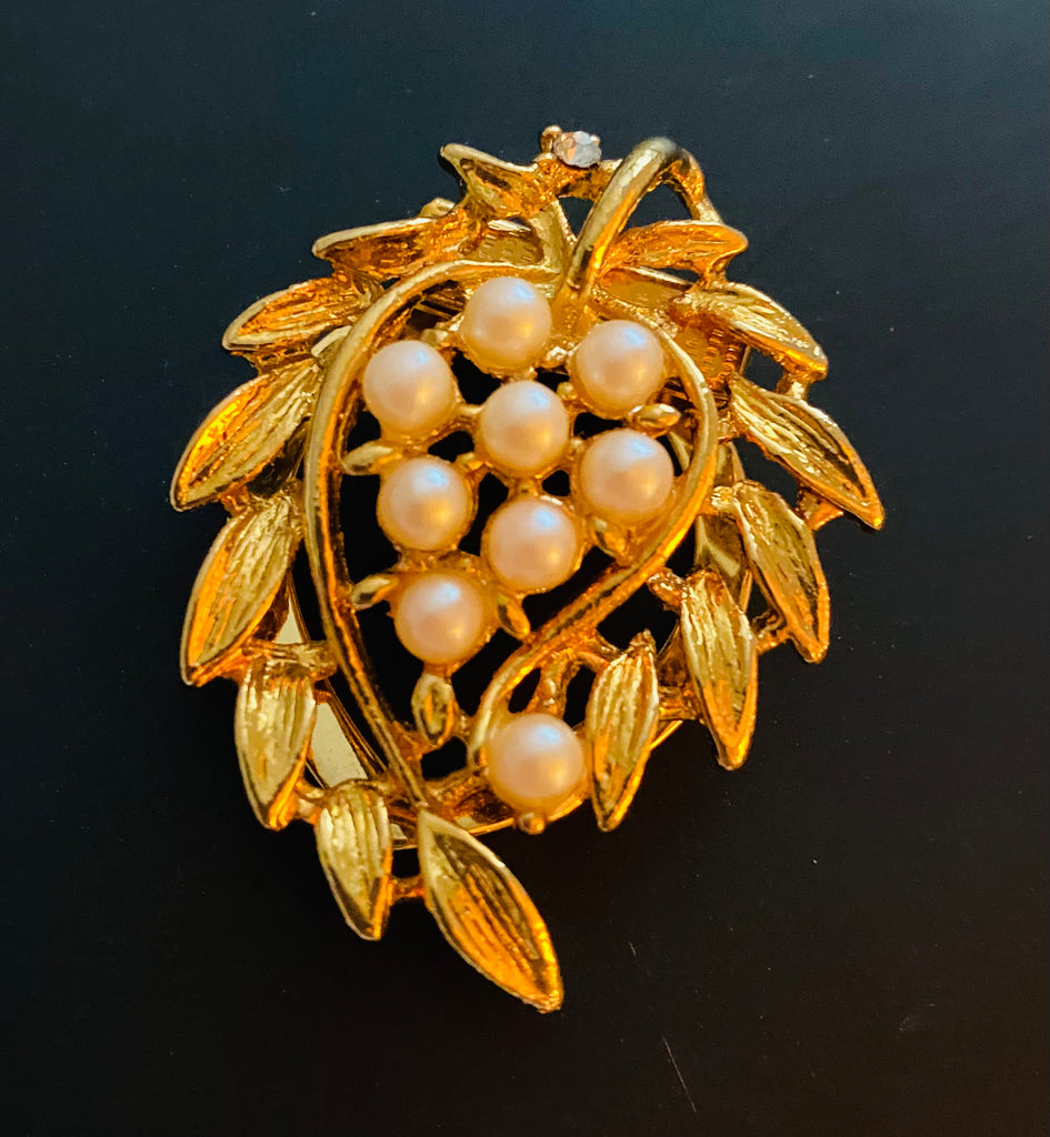Scarf Clip, Pin, Gold Tone Leaf Design with Pearls, 1960s Vintage Jewelry