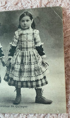 Breton Girls French Vintage Postcard, Quimper
